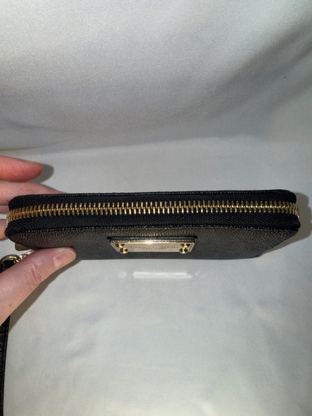 Michael Kors Jet Set Travel Medium Zip Around Wallet Black Signiture - Picture 4 of 7